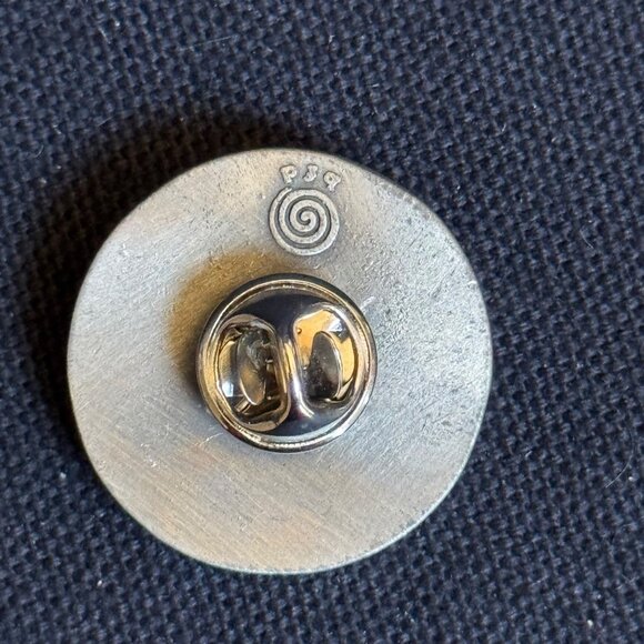 Vintage Betsy Fields Design Pewter Acorn & Oak Leaf Lapel Pin Secure Post Back - Picture 3 of 6